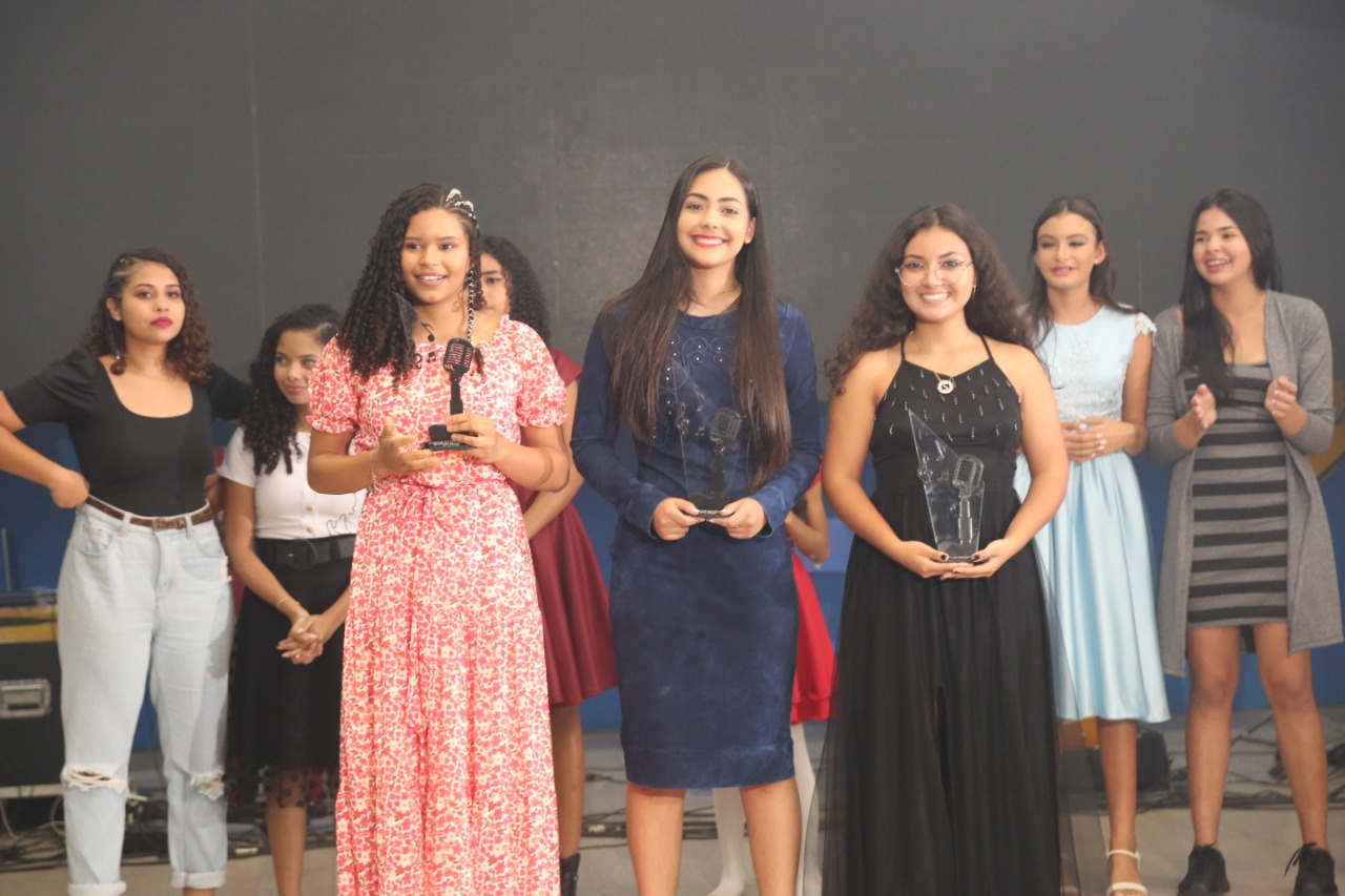 Governo do Estado premia estudantes campeões do Canta Tocantins das Escolas Estaduais