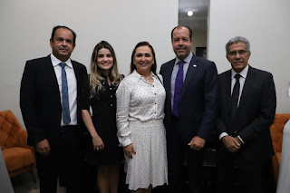 Superintendente do Sebrae e Senadora marcam presença na posse da OAB