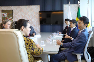 Prefeita de Palmas e embaixador do Japão discutem possíveis parcerias na área da educação