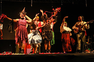 Público aproveita apresentações artísticas no Natal Cidade Encantada no Espaço Cultural José Gomes Sobrinho 