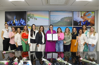 Prefeita Cinthia Ribeiro assina contrato para construção da Casa da Mulher Brasileira em Palmas
