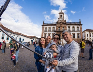 Turistas estrangeiros batem recorde de visitas ao Brasil em janeiro