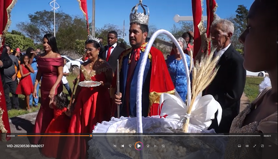 Imperador do Festejo do Divino Espírito Santo é coroado em Natividade