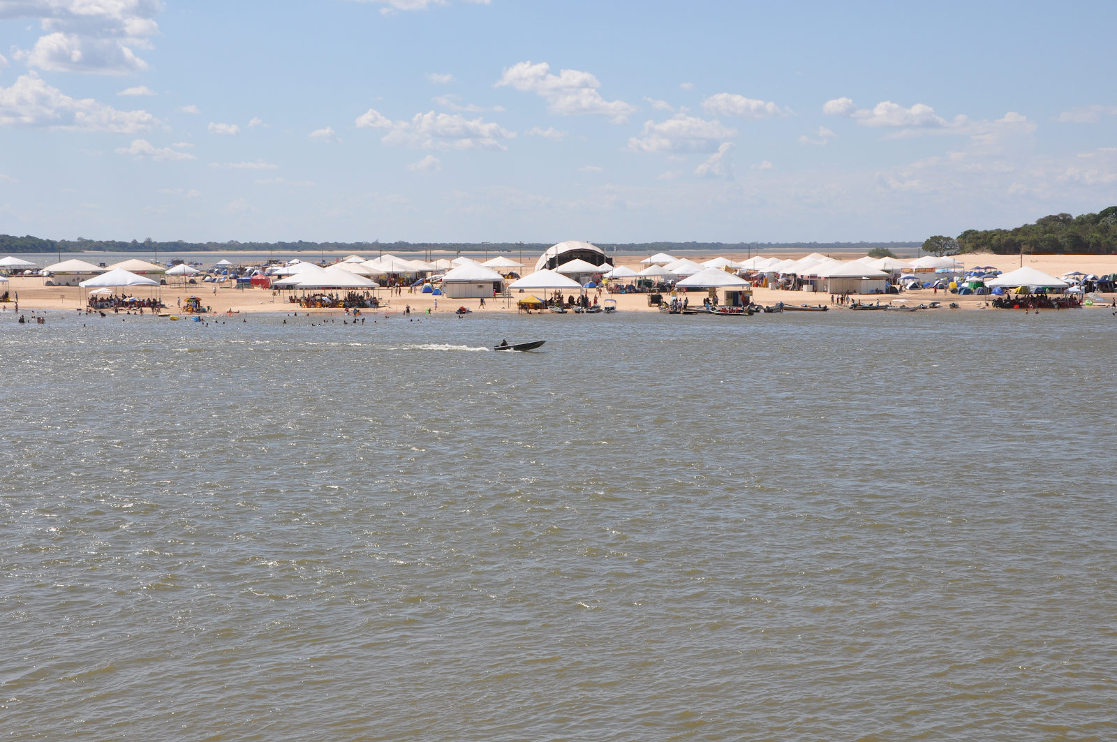 Governo do Tocantins inicia pesquisa econômica e social no período de temporada de praia 2023