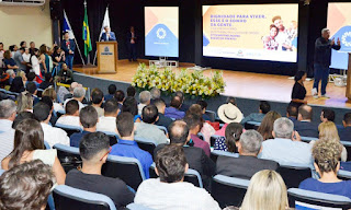Deputados participam do lançamento do Minha Casa, Minha Vida em Palmas