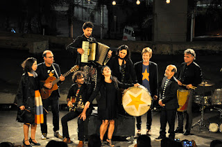 Uma das companhias de teatro mais importantes do Brasil, Grupo Galpão comemora 40 anos