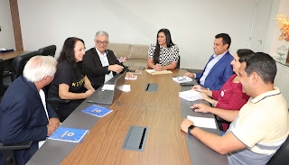Primeira-dama Karynne Sotero recebe presidente do Instituto Reviver e fortalece compromisso com o desporto voltado às pessoas com deficiência