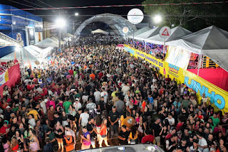 Multidão anima penúltima noite de Carnaval em Gurupi