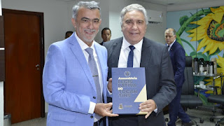 Aleto registra em livro os 35 anos de sua criação 