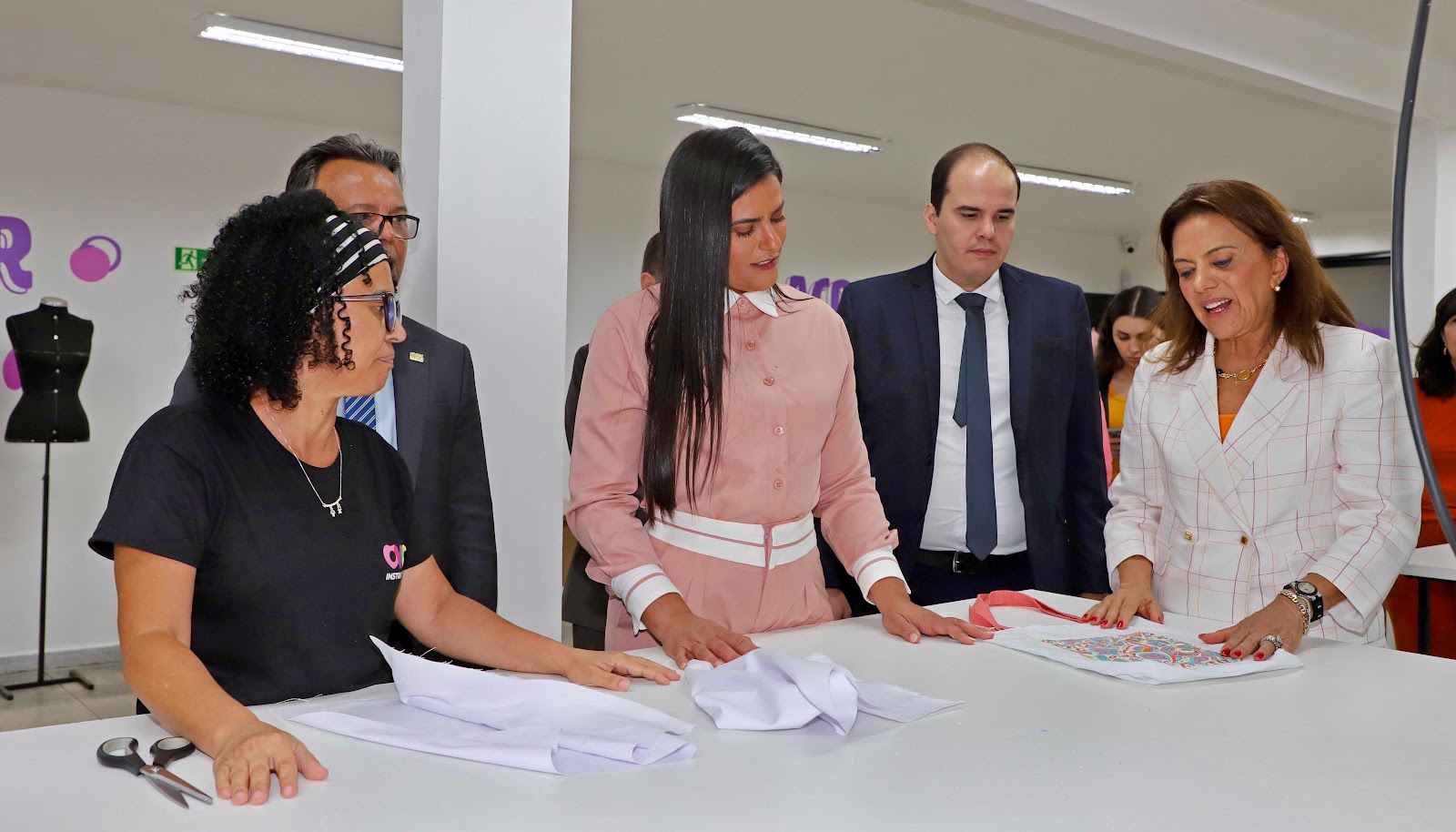 Primeira-dama do Tocantins, Karynne Sotero, busca parcerias com Goiás para fortalecer políticas sociais