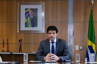 Ministro do Turismo apresenta ações da Pasta para os setores de hotelaria e de parques temáticos
