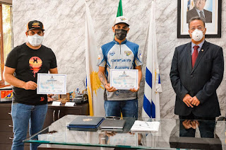 Participantes de capacitação para condutores de pesca esportiva recebem certificados