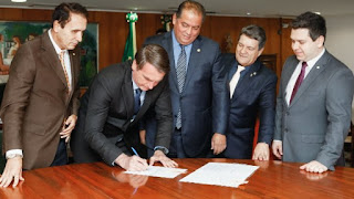 Senador Eduardo Gomes comemora criação da Universidade Federal do Norte do Tocantins