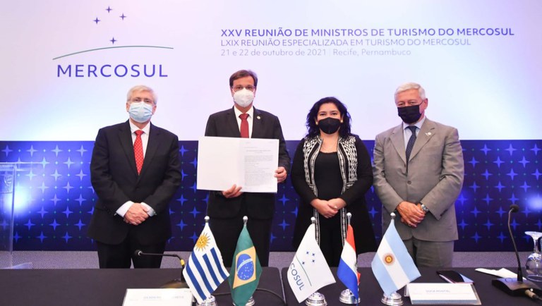 Ministros de Turismo do Mercosul debatem unificação de protocolos e aprovam divulgação conjunta dos países